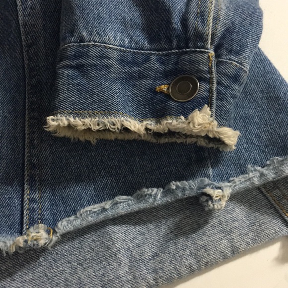 Love Tree Distressed Ripped Frayed Blue Denim Button Down Shirt Jacket - Picture 6 of 7